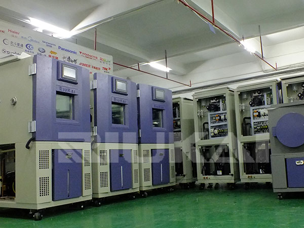 高低溫濕熱試驗箱